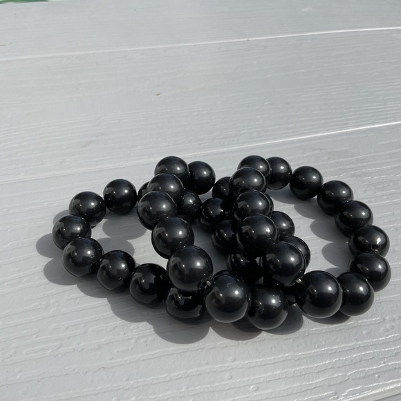 Black Bead Stretch Bracelets set of 3 - Picture 3 of 7